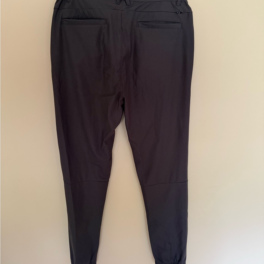 Cuts Clothing Gray AO Jogger for Effortless Style